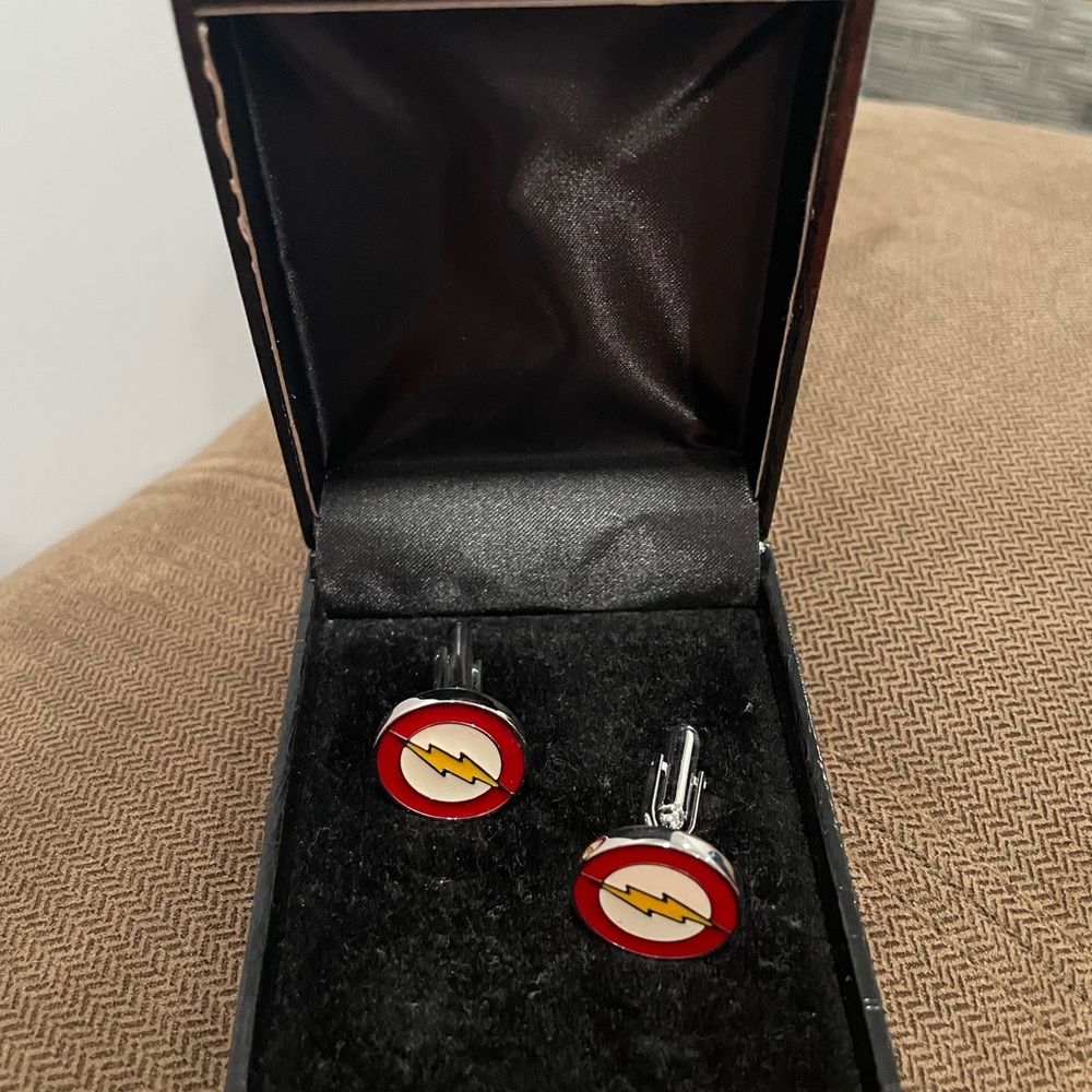 DC Comics Flash Logo Cufflinks in Gift box